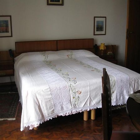 La Casa Dei Pini Bed and Breakfast Malnate Buitenkant foto