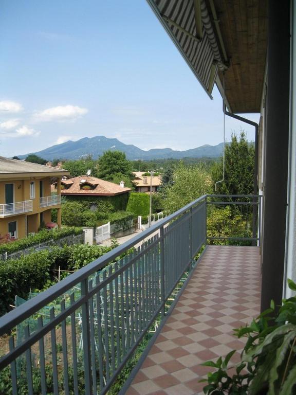 La Casa Dei Pini Bed and Breakfast Malnate Buitenkant foto
